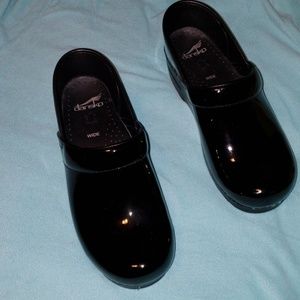 DANSKO patent leather